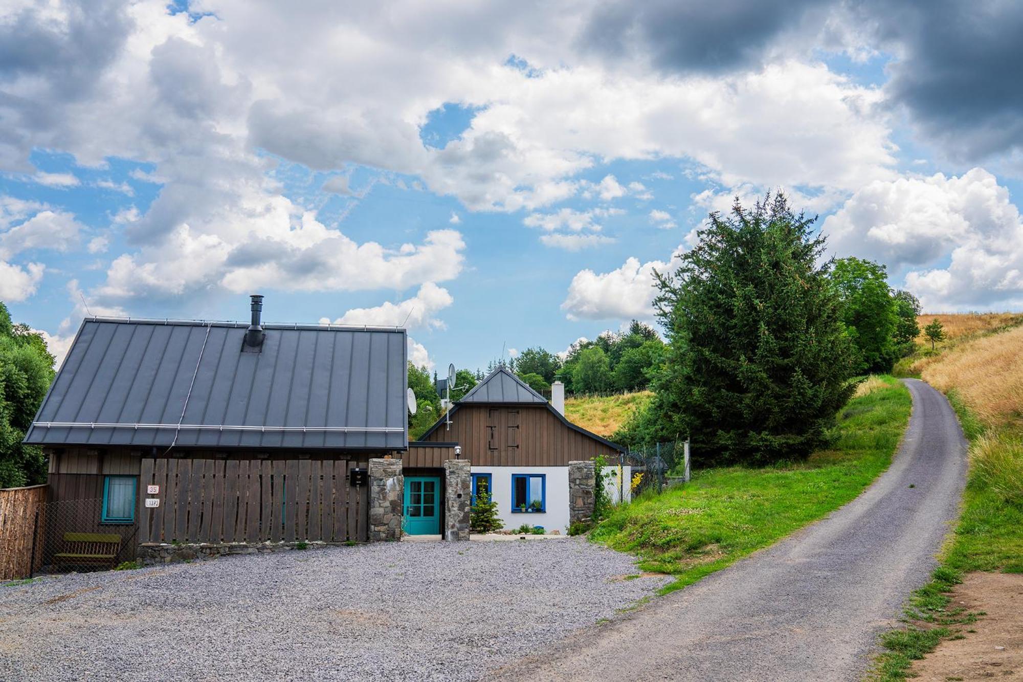 Chalupka Opal A Chalupa Achat Na Luke Lukahuta Chaletstiavnica Banska Stiavnica Na Samote - Samoobsluzny Pristup Cez Pin-Kod Nonstop Eksteriør bilde